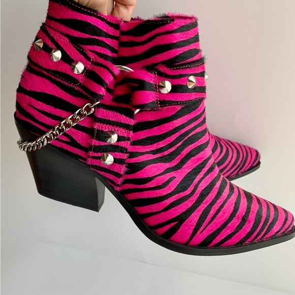 Jessica Simpson Zayrie Genuine Calf Hair boots - Picture 1 of 3